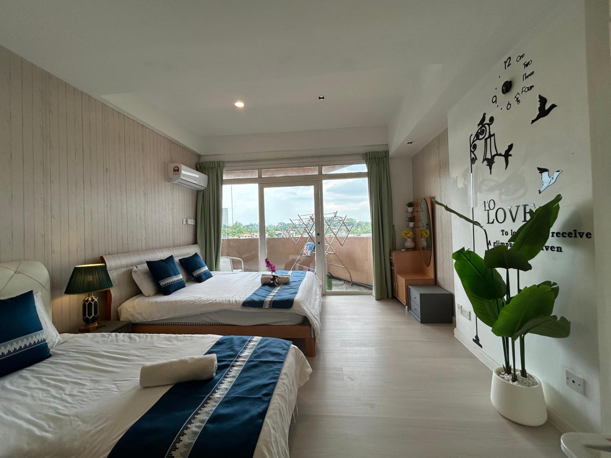Riverbank Suites Waterfront Kuching Exteriér fotografie